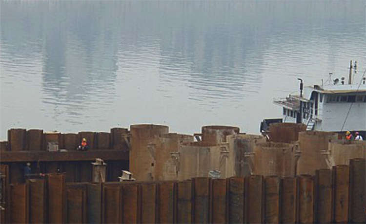 鍍鋅槽鋼，2220螺旋管，鋼材場(chǎng)400mm螺旋管，大型螺旋鋼管質(zhì)量可靠