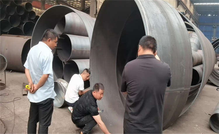 820-12mm螺旋焊管,610鋼立柱,火電廠循環(huán)水鋼管,1024螺旋焊管廠家