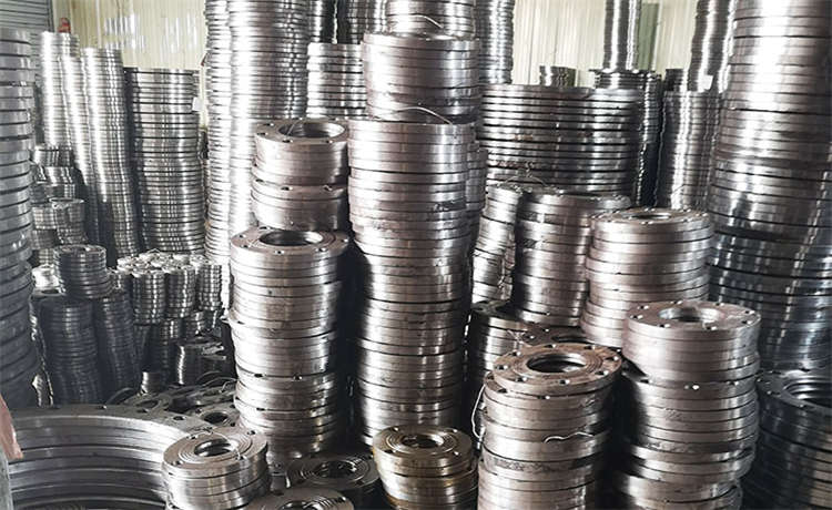 3000 1320螺旋焊管,柳州環(huán)氧樹脂防腐螺旋鋼管,1120污水管道,鋼材場螺旋管多少錢一米