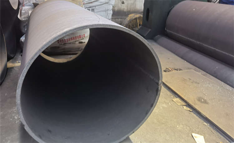 1750 2020螺旋管,廣州DN1900mm螺旋管,200mm螺旋鋼管,鋼材場螺旋管生產(chǎn)廠家螺旋鋼管加工廠