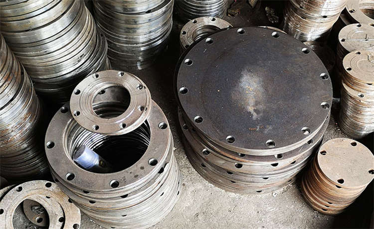 3420 724mm螺旋鋼管,清遠(yuǎn)711mm螺旋焊管,dn1000mm螺旋鋼管,鋼材場打樁螺旋鋼管